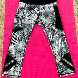 Mesh FILA Capri Leggings